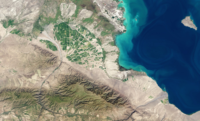 Illustration for article titled Satellite Images of Agricultural Fields Make the Earth Look 8-Bit